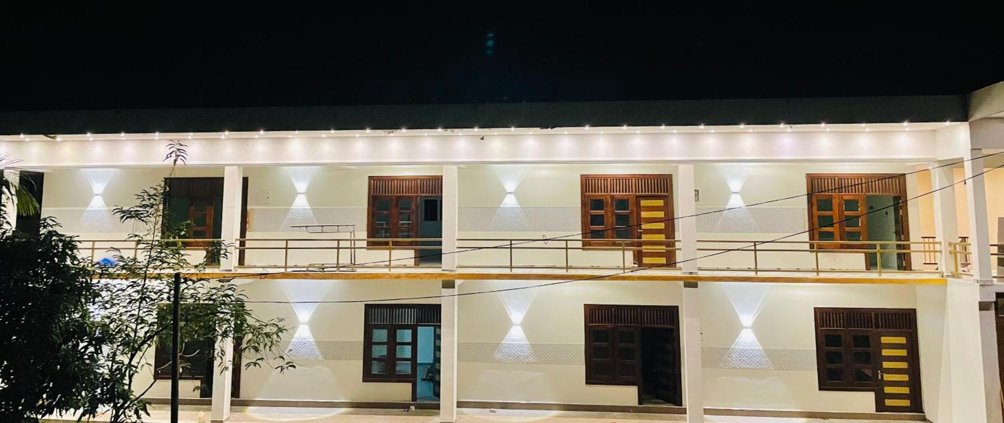Great Victoria Palace Ratnapura Zewnętrze zdjęcie
